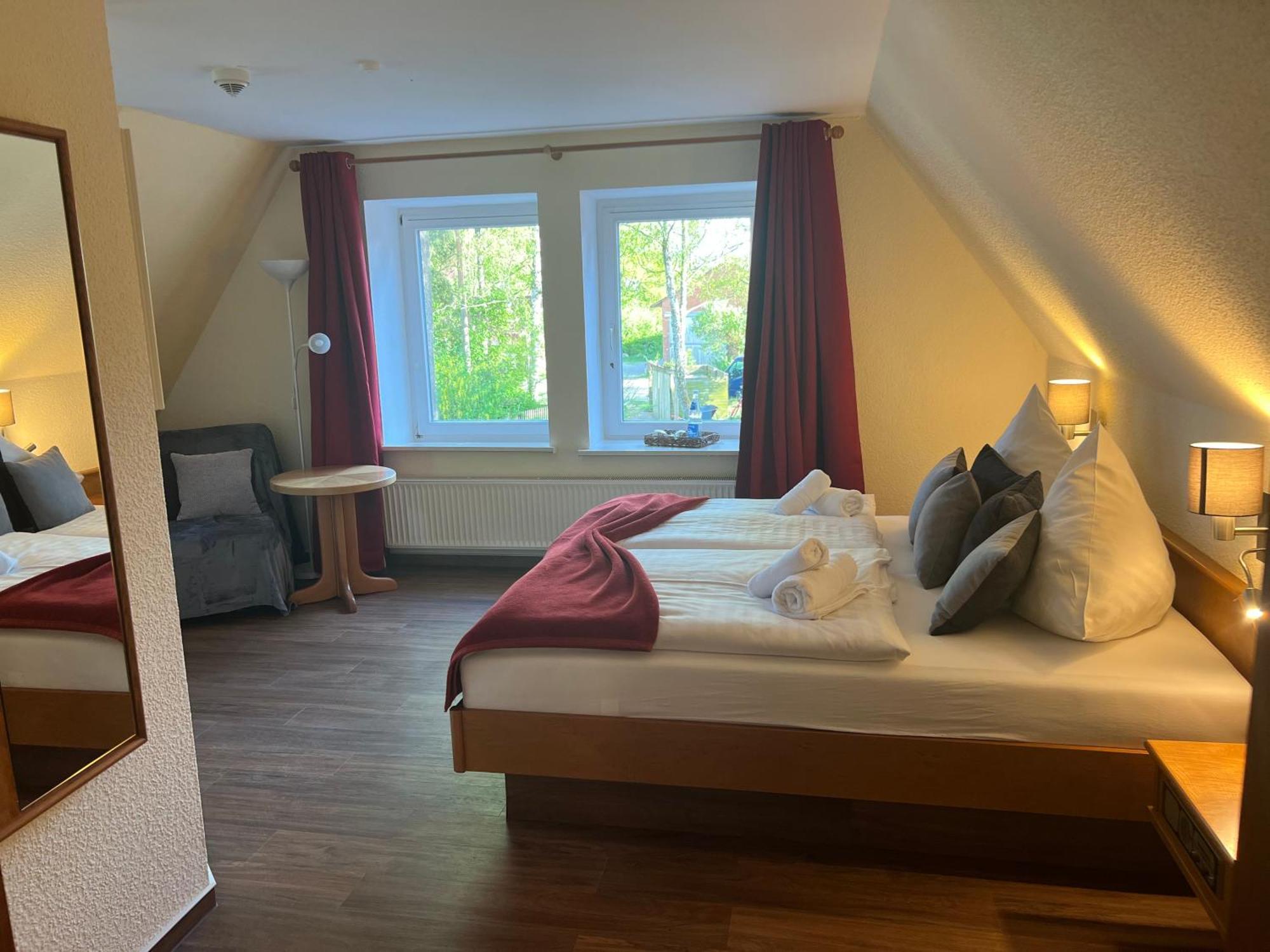 Ferien- und Reitsport Hotel Brunnenhof Suhlendorf Exterior foto