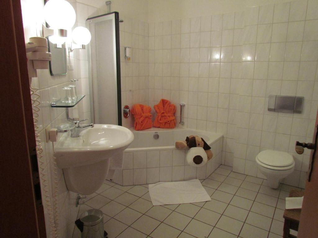 Ferien- und Reitsport Hotel Brunnenhof Suhlendorf Zimmer foto