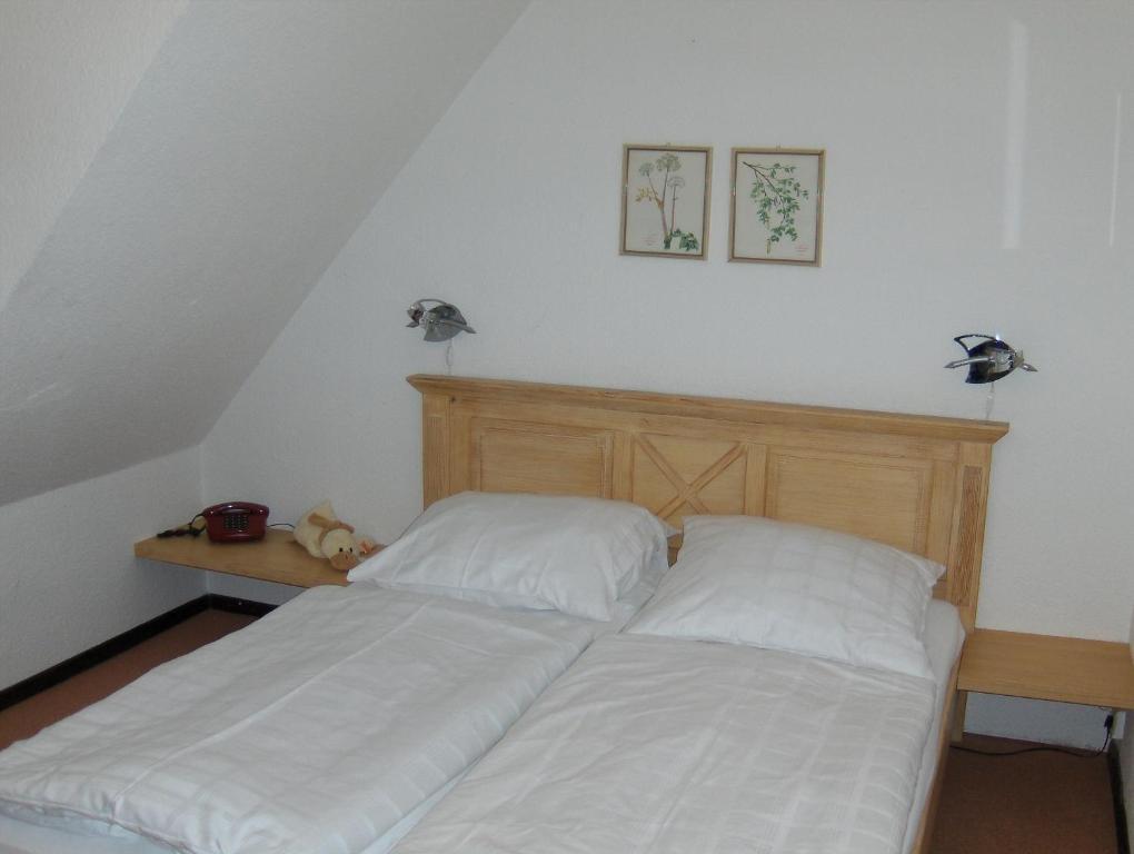 Ferien- und Reitsport Hotel Brunnenhof Suhlendorf Zimmer foto